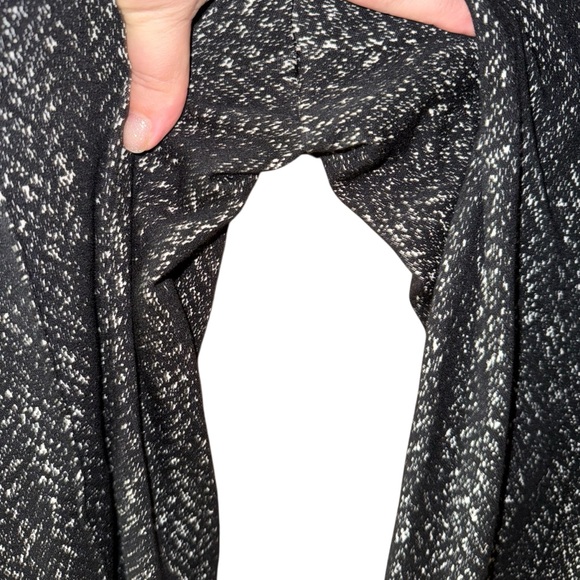 Spanx Ponte Barrel Leg Pants Black Herringbone High Waist Relaxed Fit Sz M nwot - Picture 5 of 10